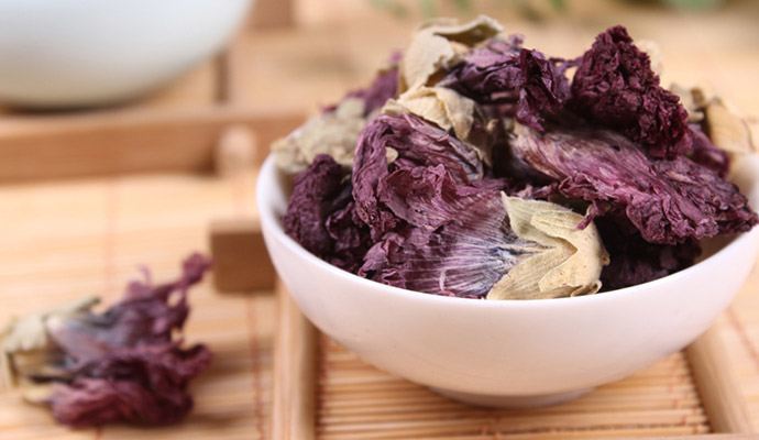 Las virtudes de las violetas y su divino té