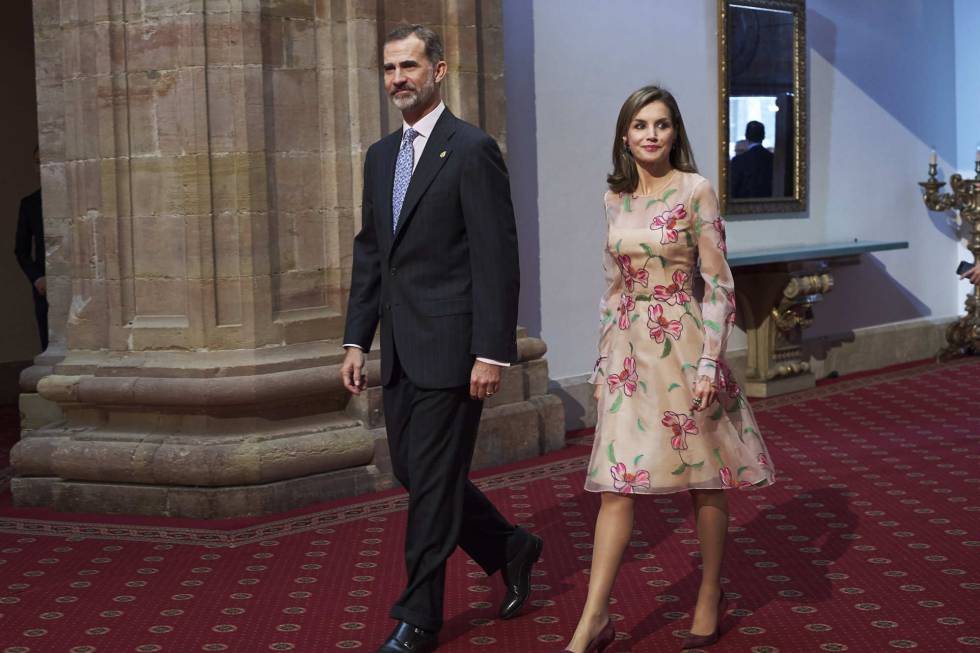 La pasarela de modas de Letizia en el premio Princesa de Asturias 2017