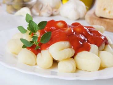 La argentanísima tradición de comer ñoquis los días 29