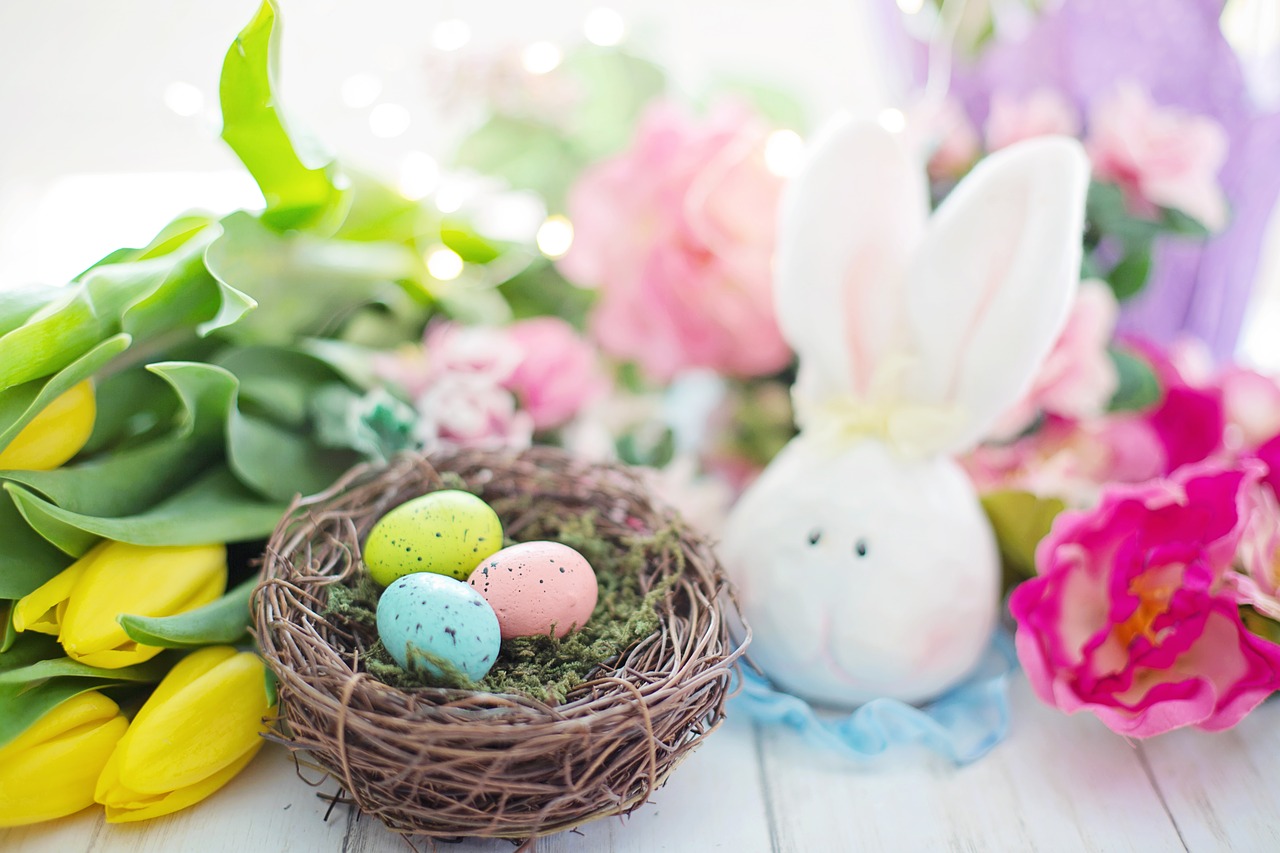 Una manera sencilla de decorar huevos de Pascua